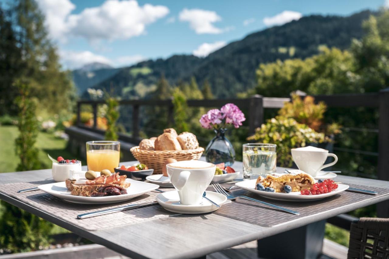 Les Dolomites Mountain Lodges San Martino in Badia Esterno foto