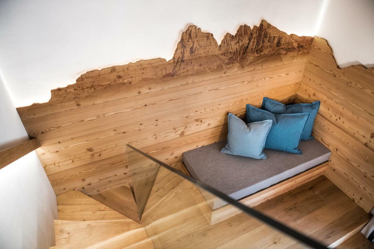 Les Dolomites Mountain Lodges San Martino in Badia Esterno foto