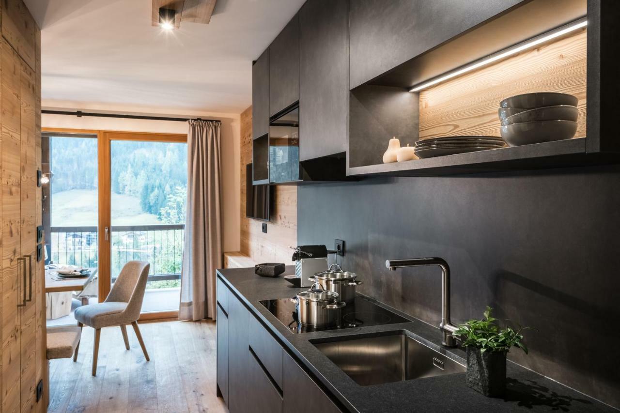 Les Dolomites Mountain Lodges San Martino in Badia Esterno foto
