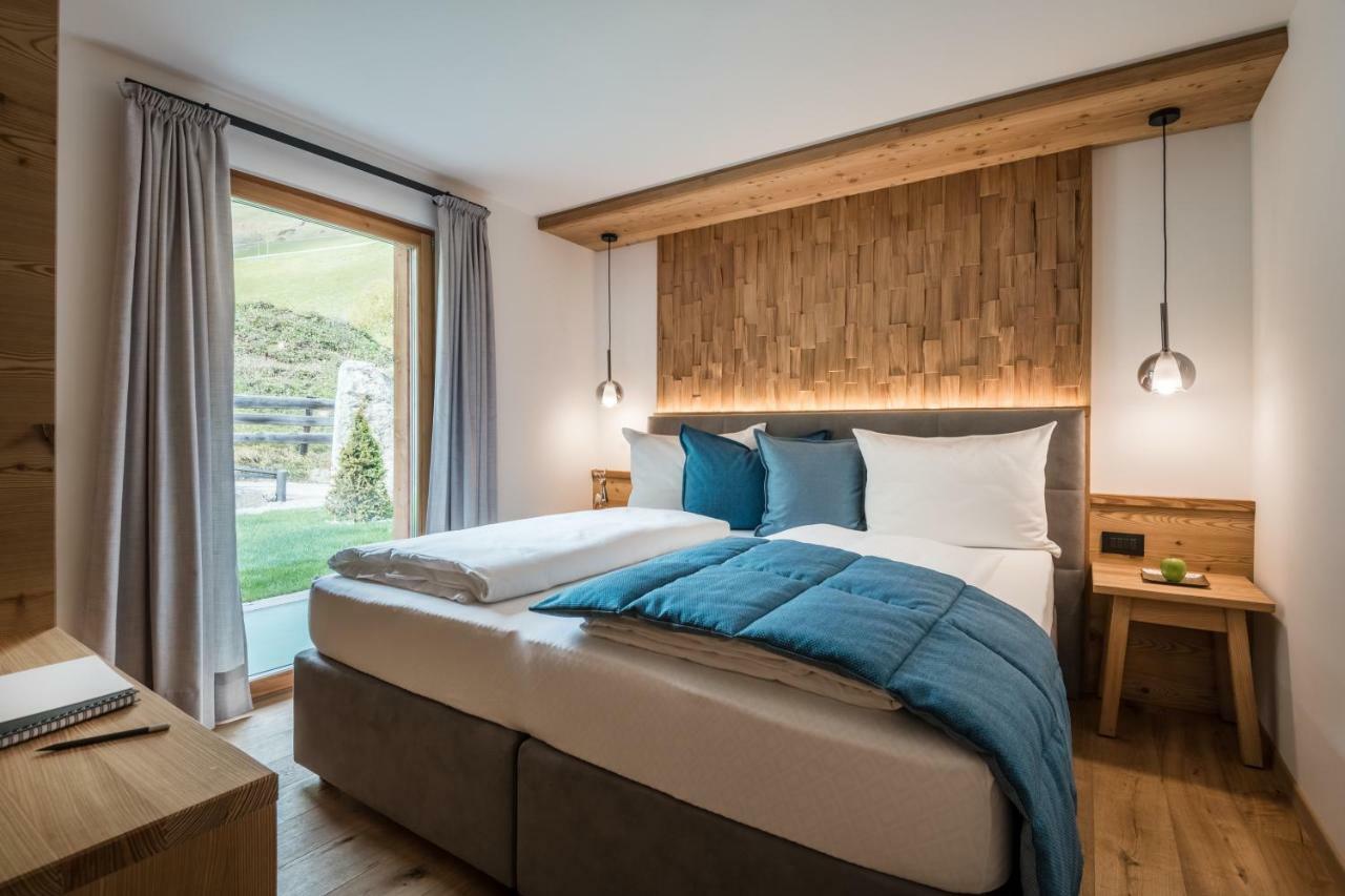 Les Dolomites Mountain Lodges San Martino in Badia Esterno foto