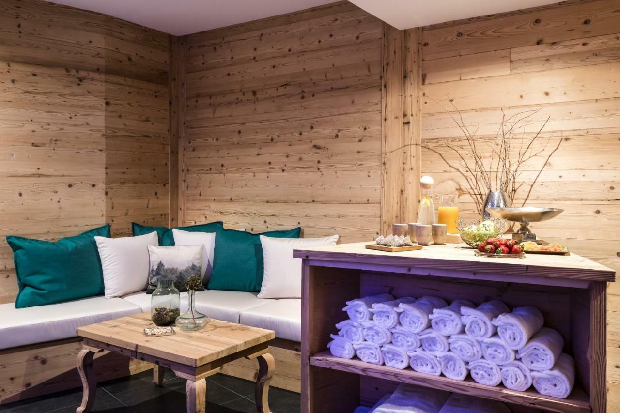 Les Dolomites Mountain Lodges San Martino in Badia Esterno foto