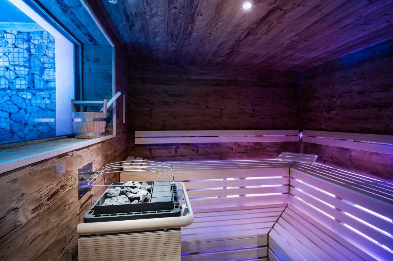 Les Dolomites Mountain Lodges San Martino in Badia Esterno foto
